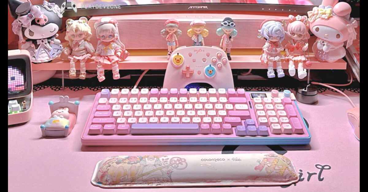 Mechanical Keyboard With Screen